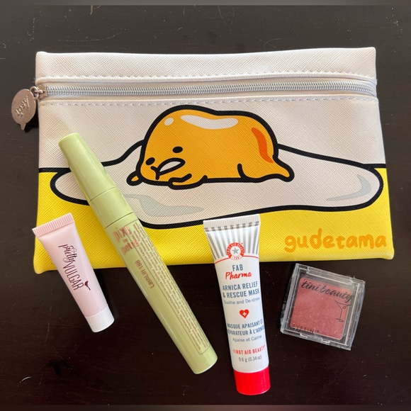 ipsy Other - New in Package ✨ Gudetama x Ipsy Bag with Four Samples - Pixi FAB beauty, etc